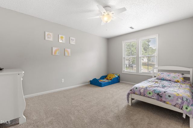 1301 E Stonemason Drive, Fuquay Varina, NC 27526