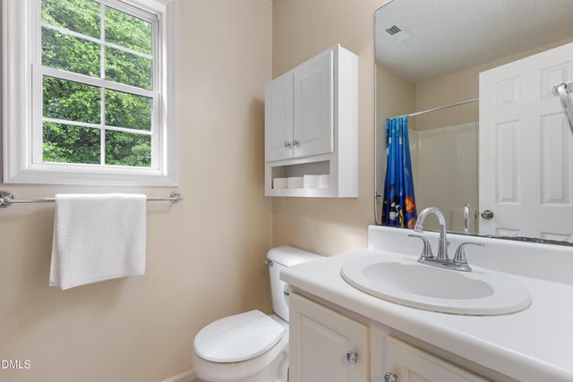 1301 E Stonemason Drive, Fuquay Varina, NC 27526
