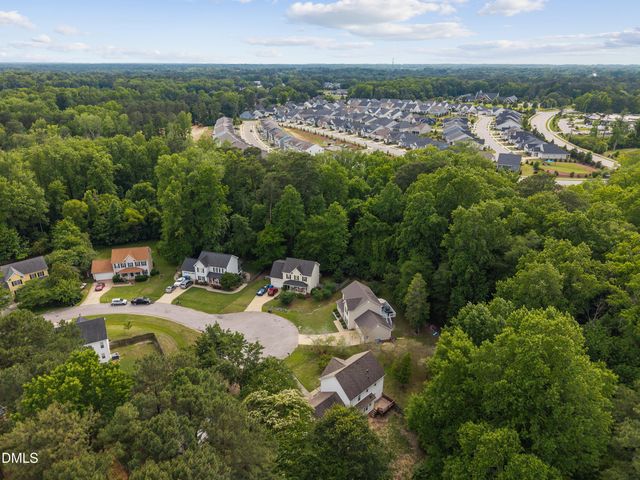 1301 E Stonemason Drive, Fuquay Varina, NC 27526