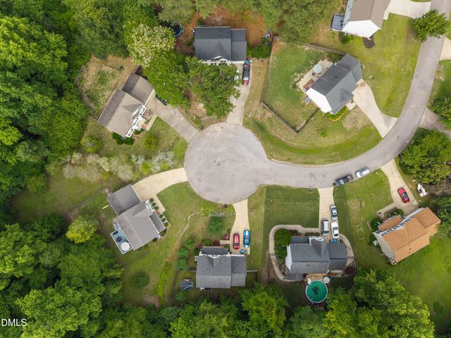 1301 E Stonemason Drive, Fuquay Varina, NC 27526
