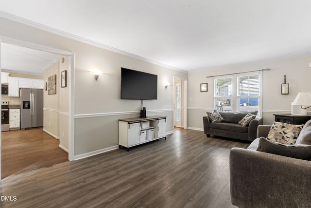 1301 E Stonemason Drive, Fuquay Varina, NC 27526
