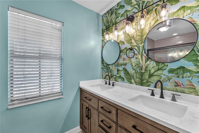 3619 ORANGEPOINTE ROAD, Valrico, FL 33596