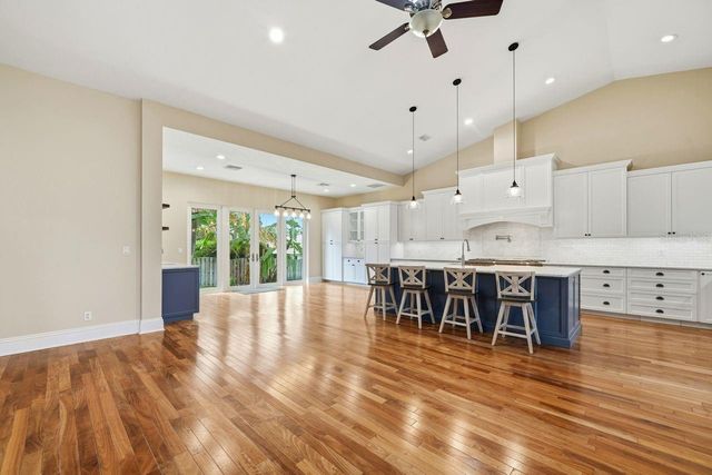 700 WESTFIELD COURT, Dunedin, FL 34698