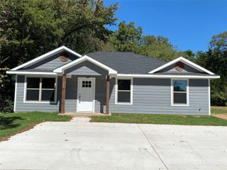 707 W Murray Street, Denison, TX 75020
