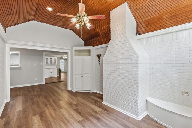 2801 Briar Grove Circle, Bryan, TX 77802