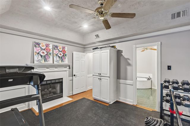 2801 Briar Grove Circle, Bryan, TX 77802