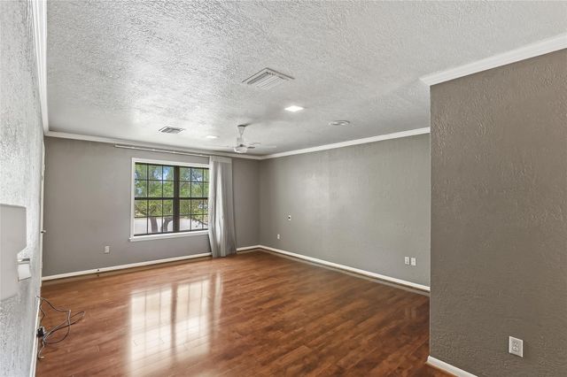 2801 Briar Grove Circle, Bryan, TX 77802