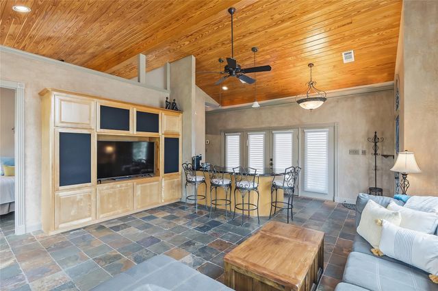 2801 Briar Grove Circle, Bryan, TX 77802