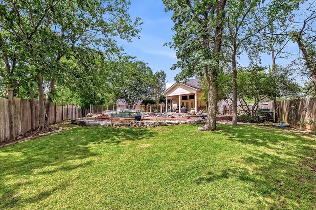 2801 Briar Grove Circle, Bryan, TX 77802