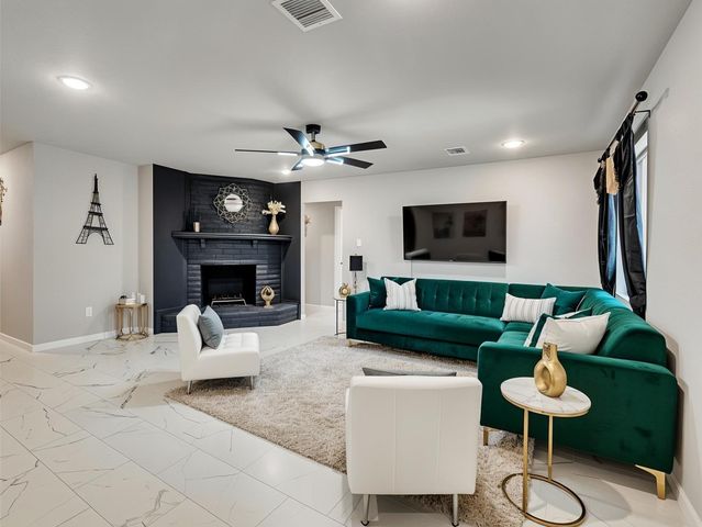 15123 Kaler Road, Houston, TX 77060