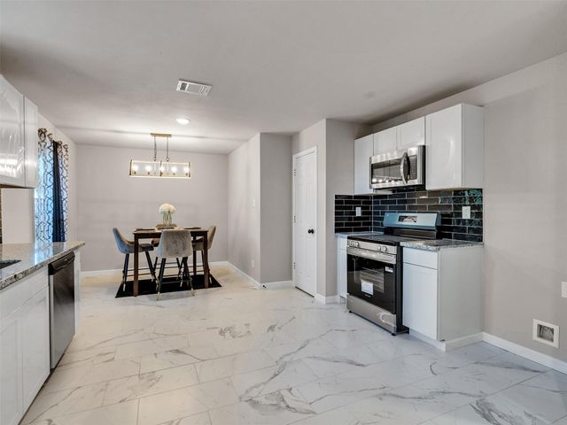 15123 Kaler Road, Houston, TX 77060