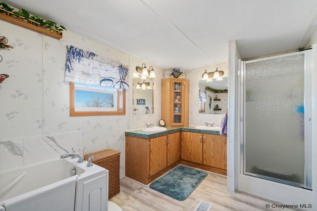 318 SOUTH FORK RD, Cheyenne, WY 82007