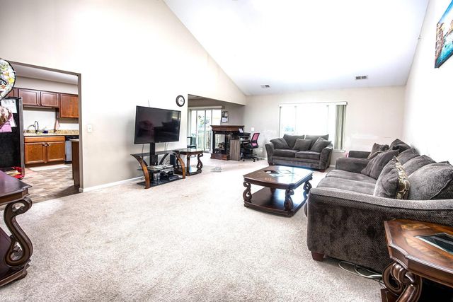 14225 Shadywood Drive, Sterling Heights, MI 48312
