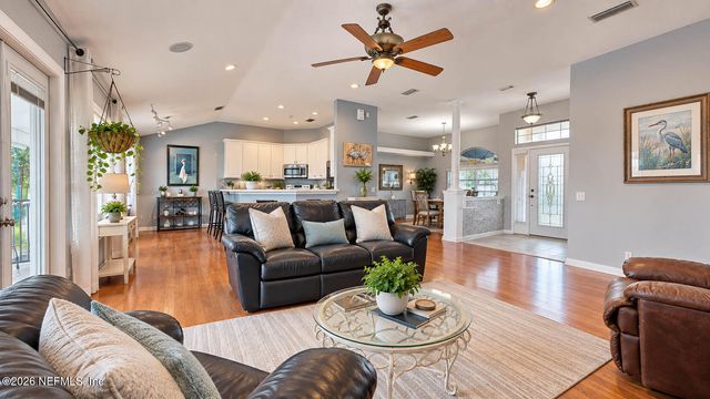 809 PINE MOSS Road, Jacksonville, FL 32218