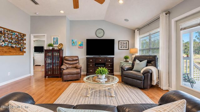 809 PINE MOSS Road, Jacksonville, FL 32218