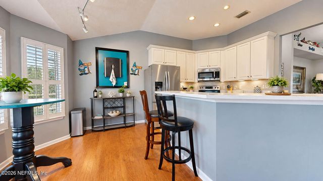 809 PINE MOSS Road, Jacksonville, FL 32218