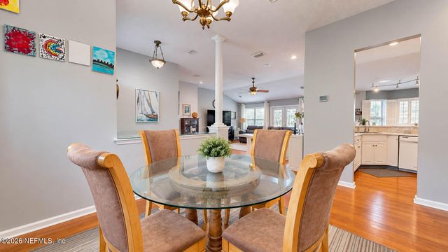 809 PINE MOSS Road, Jacksonville, FL 32218