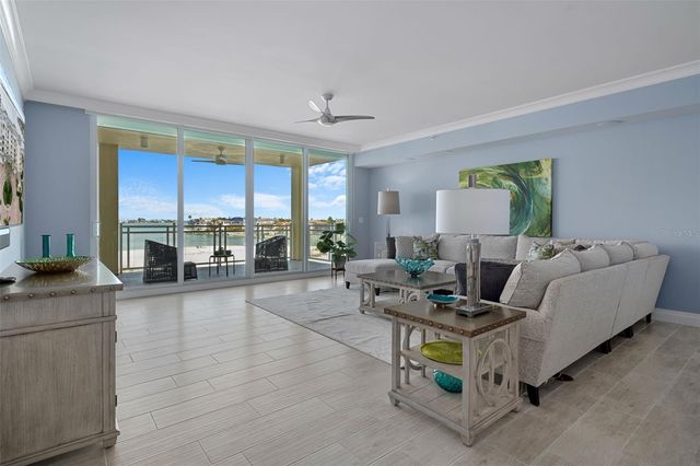 650 COLLANY 405, Tierra Verde, FL 33715