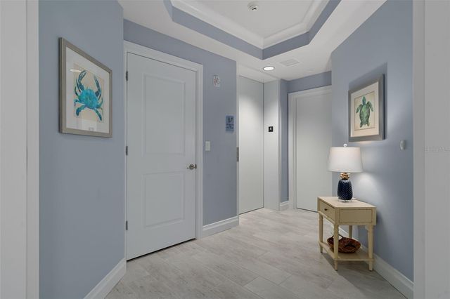 650 COLLANY 405, Tierra Verde, FL 33715