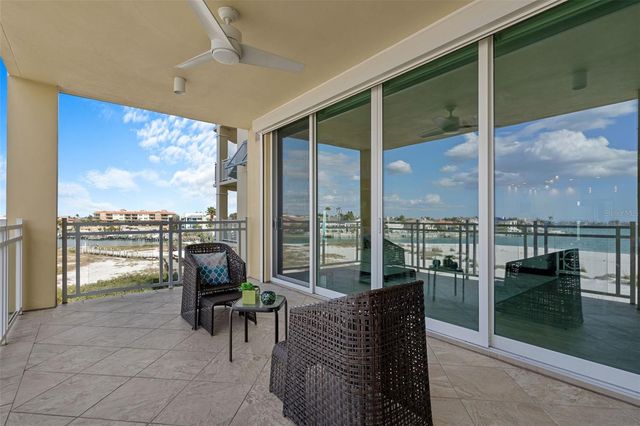 650 COLLANY 405, Tierra Verde, FL 33715