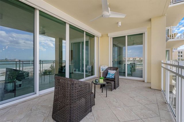 650 COLLANY 405, Tierra Verde, FL 33715