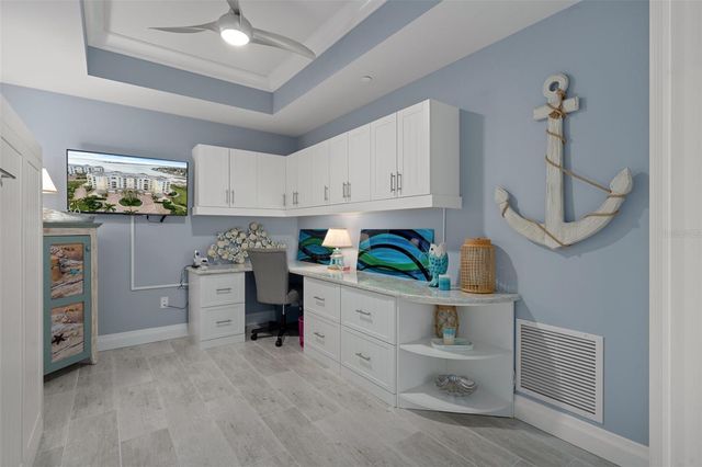 650 COLLANY 405, Tierra Verde, FL 33715