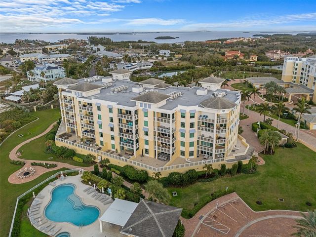 650 COLLANY 405, Tierra Verde, FL 33715