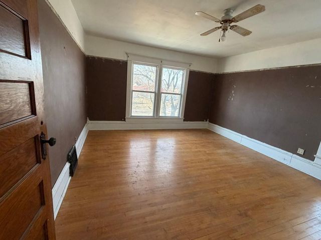 202 E GARFIELD AVENUE, Marion, WI 54950