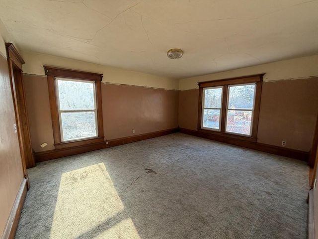 202 E GARFIELD AVENUE, Marion, WI 54950