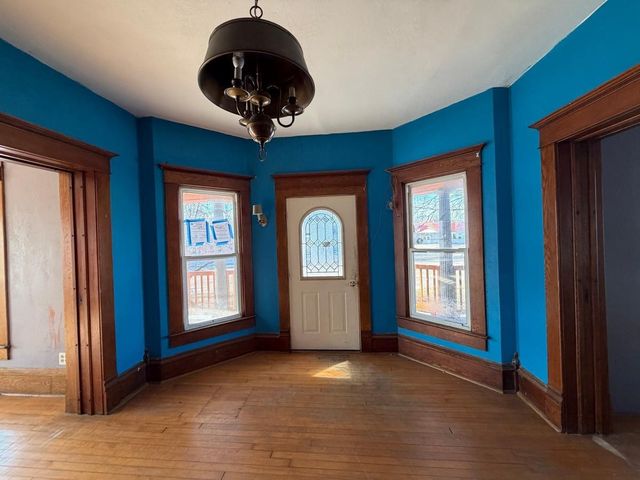 202 E GARFIELD AVENUE, Marion, WI 54950