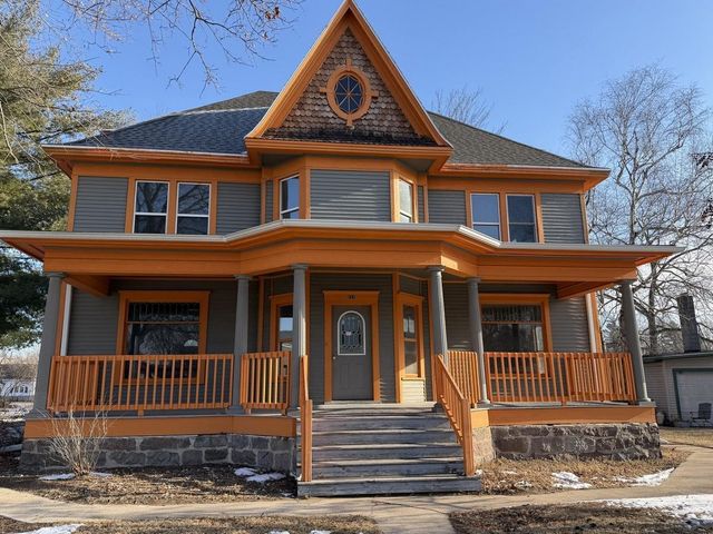 202 E GARFIELD AVENUE, Marion, WI 54950