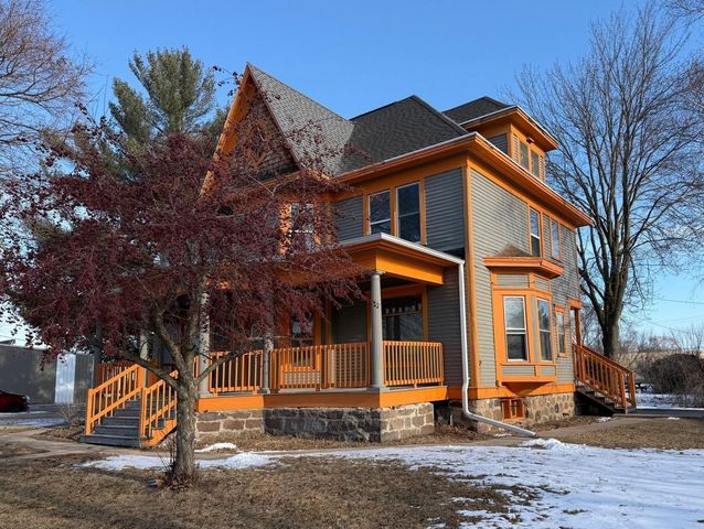 202 E GARFIELD AVENUE, Marion, WI 54950