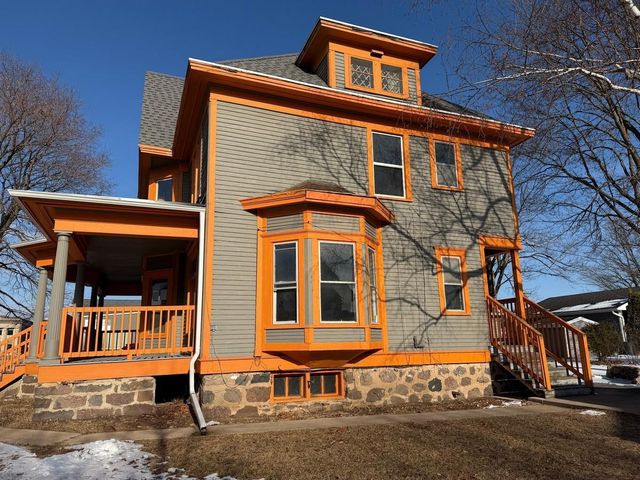 202 E GARFIELD AVENUE, Marion, WI 54950