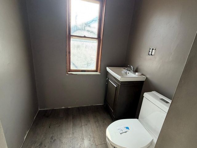 202 E GARFIELD AVENUE, Marion, WI 54950