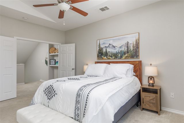 2104 Azure Pointe, Richardson, TX 75080