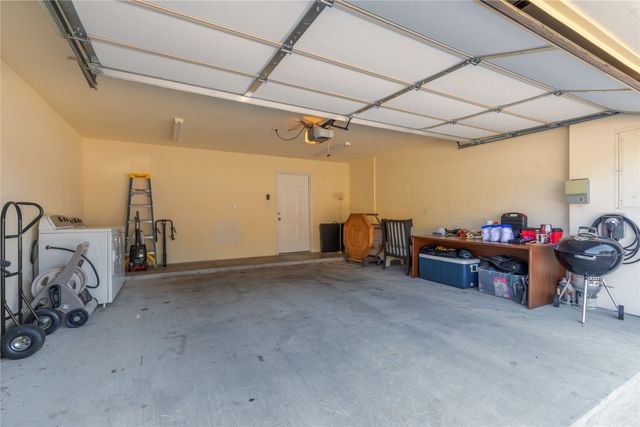 2104 Azure Pointe, Richardson, TX 75080