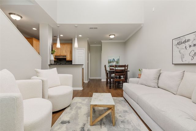 2104 Azure Pointe, Richardson, TX 75080