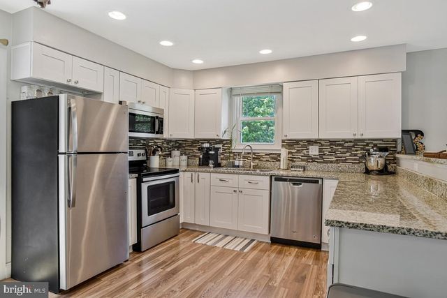 1817 DANIA DR, Fort Washington, MD 20744