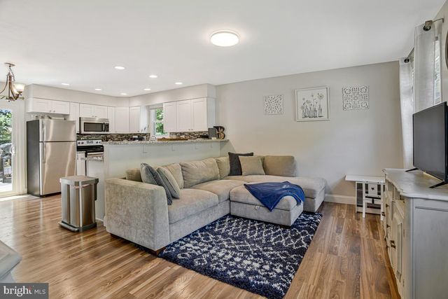 1817 DANIA DR, Fort Washington, MD 20744