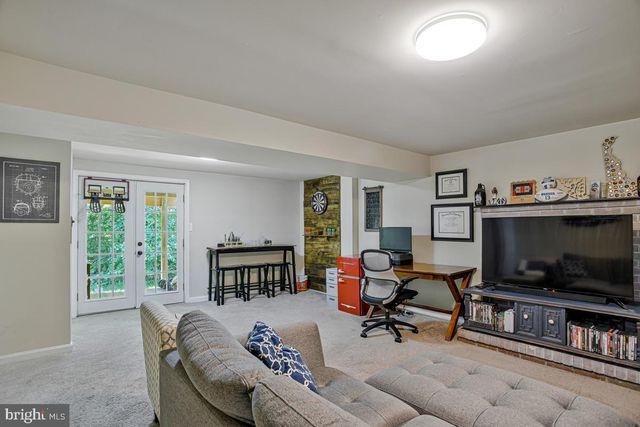 1817 DANIA DR, Fort Washington, MD 20744