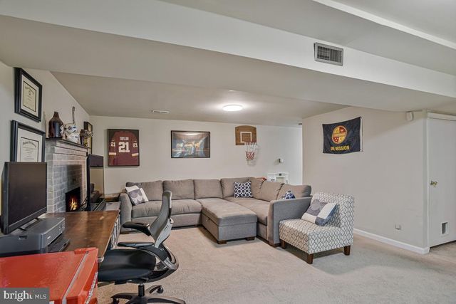1817 DANIA DR, Fort Washington, MD 20744