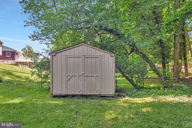 1817 DANIA DR, Fort Washington, MD 20744