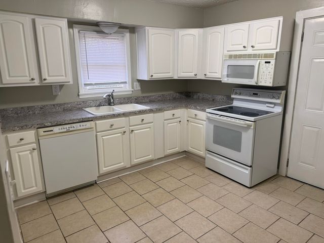 937 5th Avenue, Frankfort, KY 40601