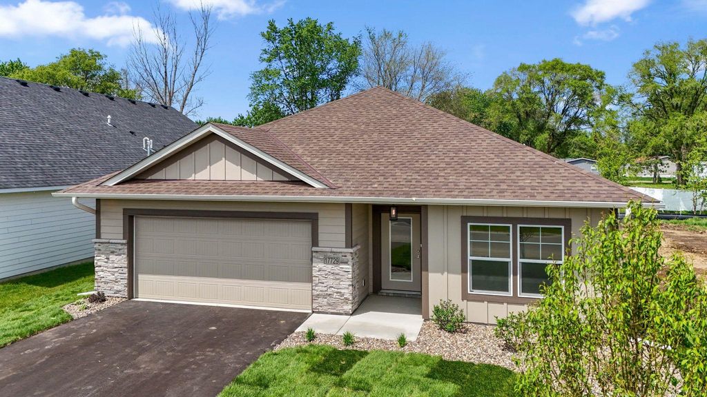 17729 Everest Avenue, Lakeville, MN 55044