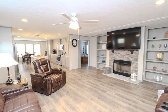 186 Aggie Perry Rd, Bethpage, TN 37022