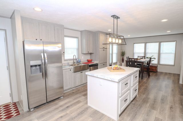 186 Aggie Perry Rd, Bethpage, TN 37022