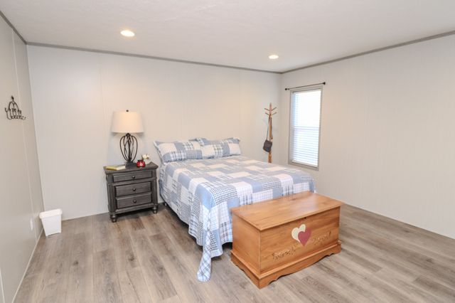 186 Aggie Perry Rd, Bethpage, TN 37022