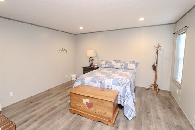 186 Aggie Perry Rd, Bethpage, TN 37022