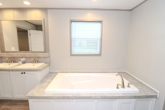 186 Aggie Perry Rd, Bethpage, TN 37022