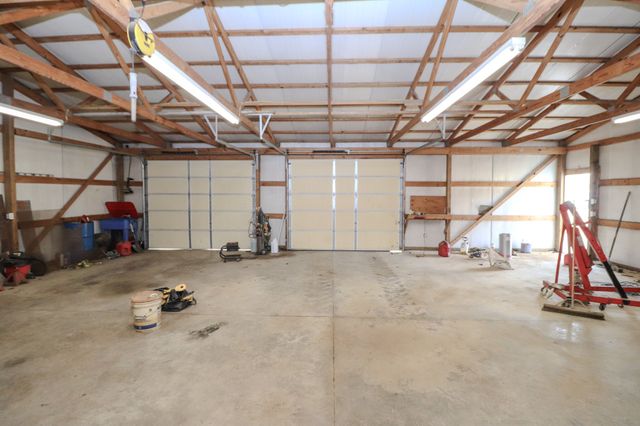 186 Aggie Perry Rd, Bethpage, TN 37022